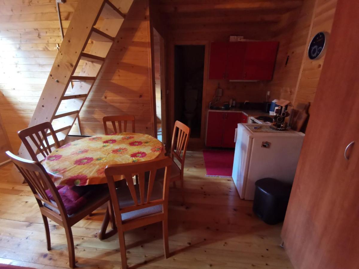 Apartman Bugar Mitrovac Exteriér fotografie